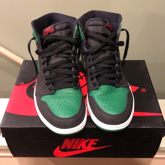 Air Jordan 1 Pine Green (Black) size 10.5 mens. Only worn twice. Tumbled leather - Picture 2 of 7